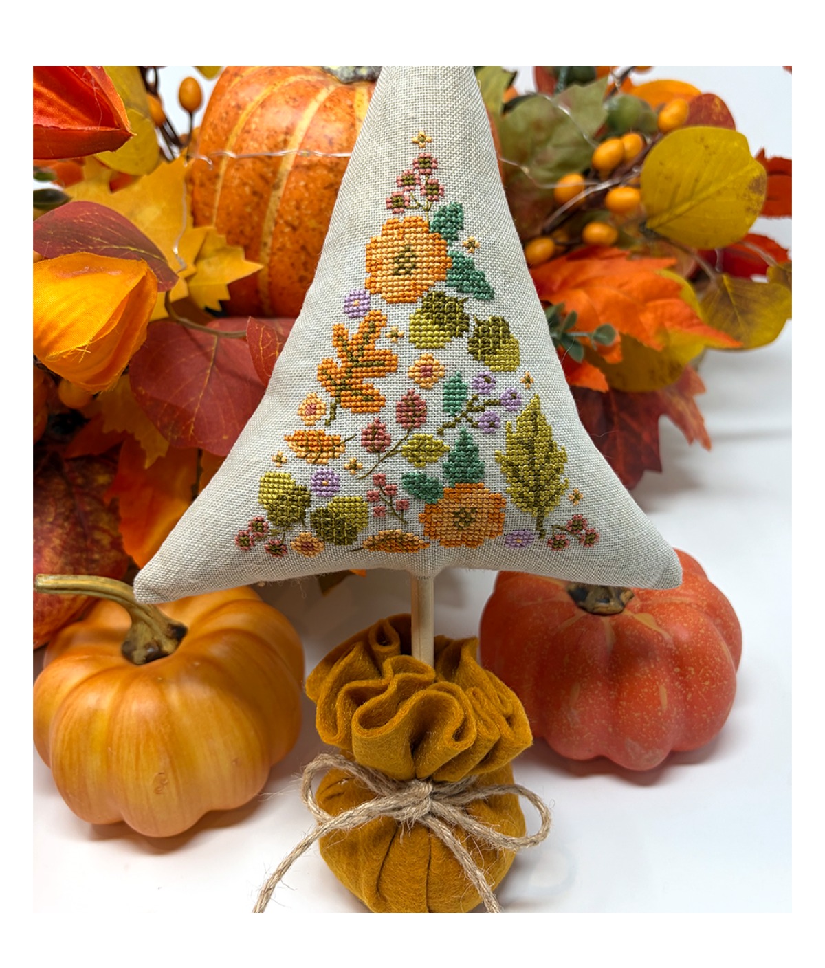 Autumn Foliage Tree - Cross Stitch Pattern , zoomed in. Select this picture to zoom back out.