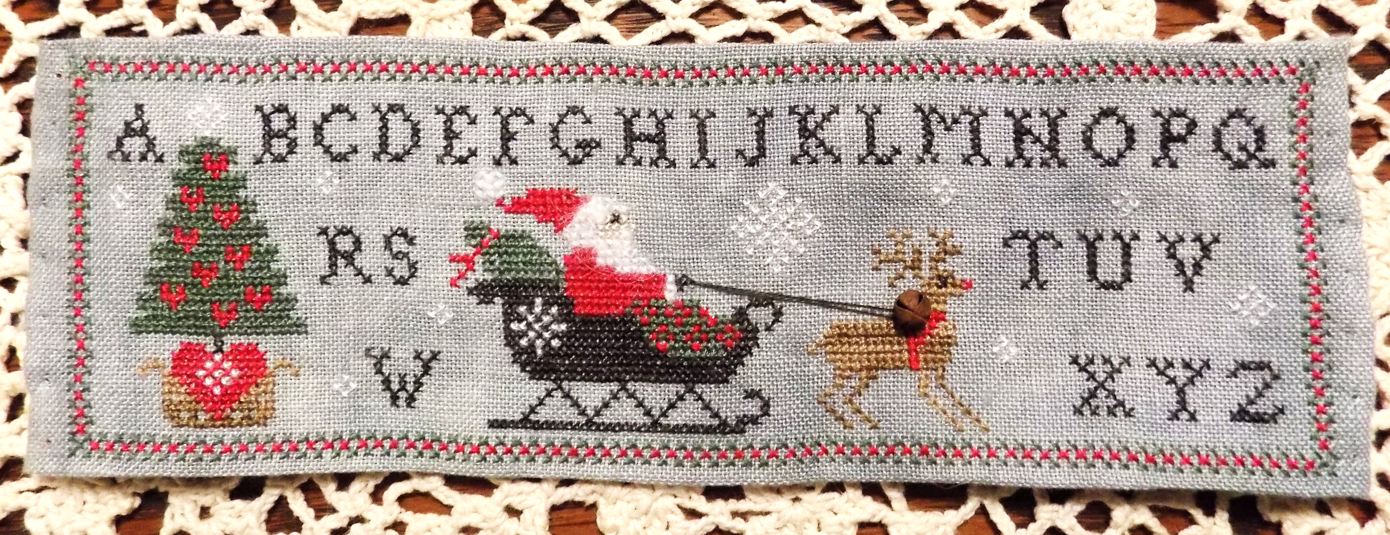 Santa's Spool - Cross Stitch Pattern