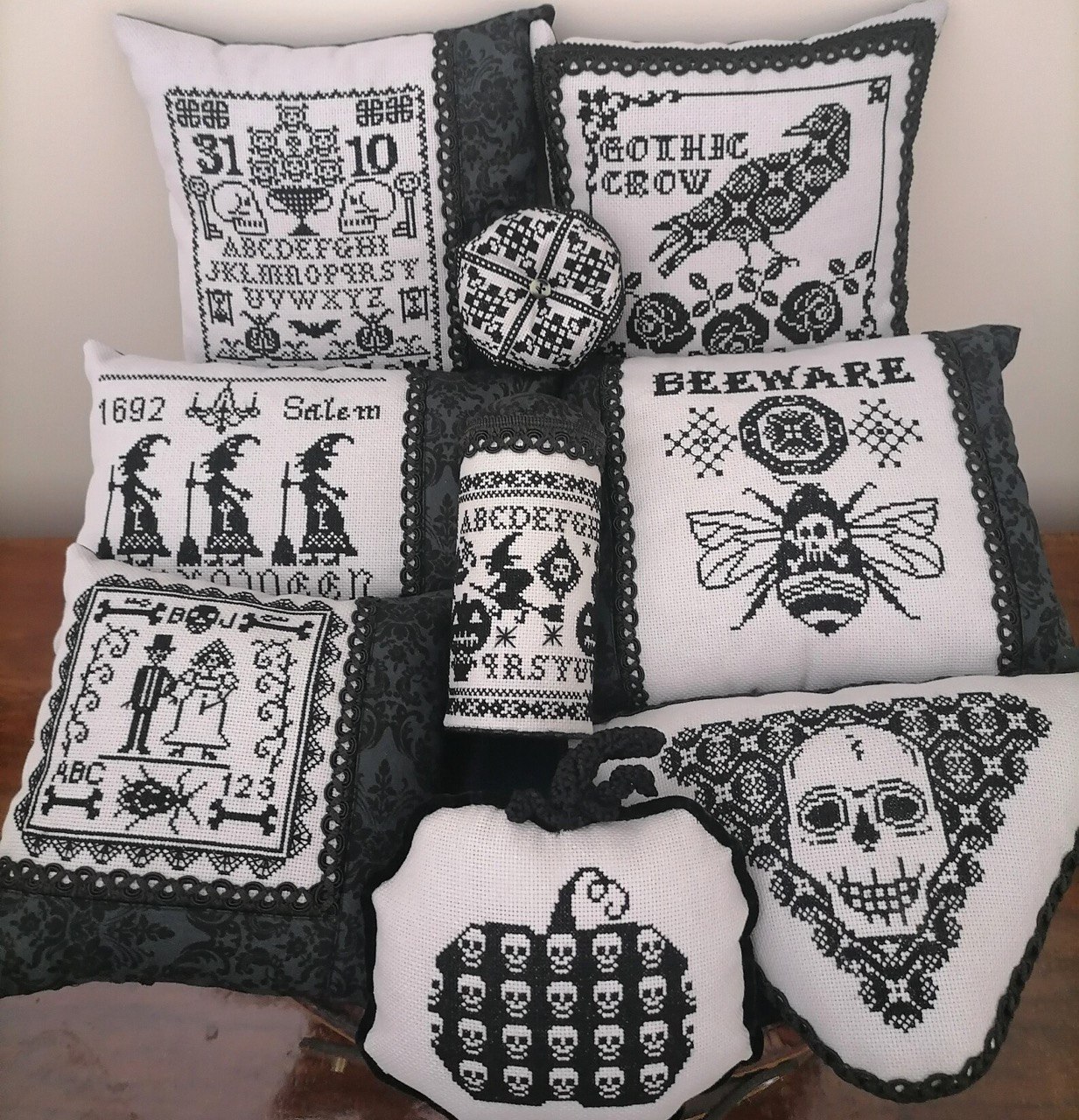 Gothic Halloween Book 2023 - Cross Stitch Pattern