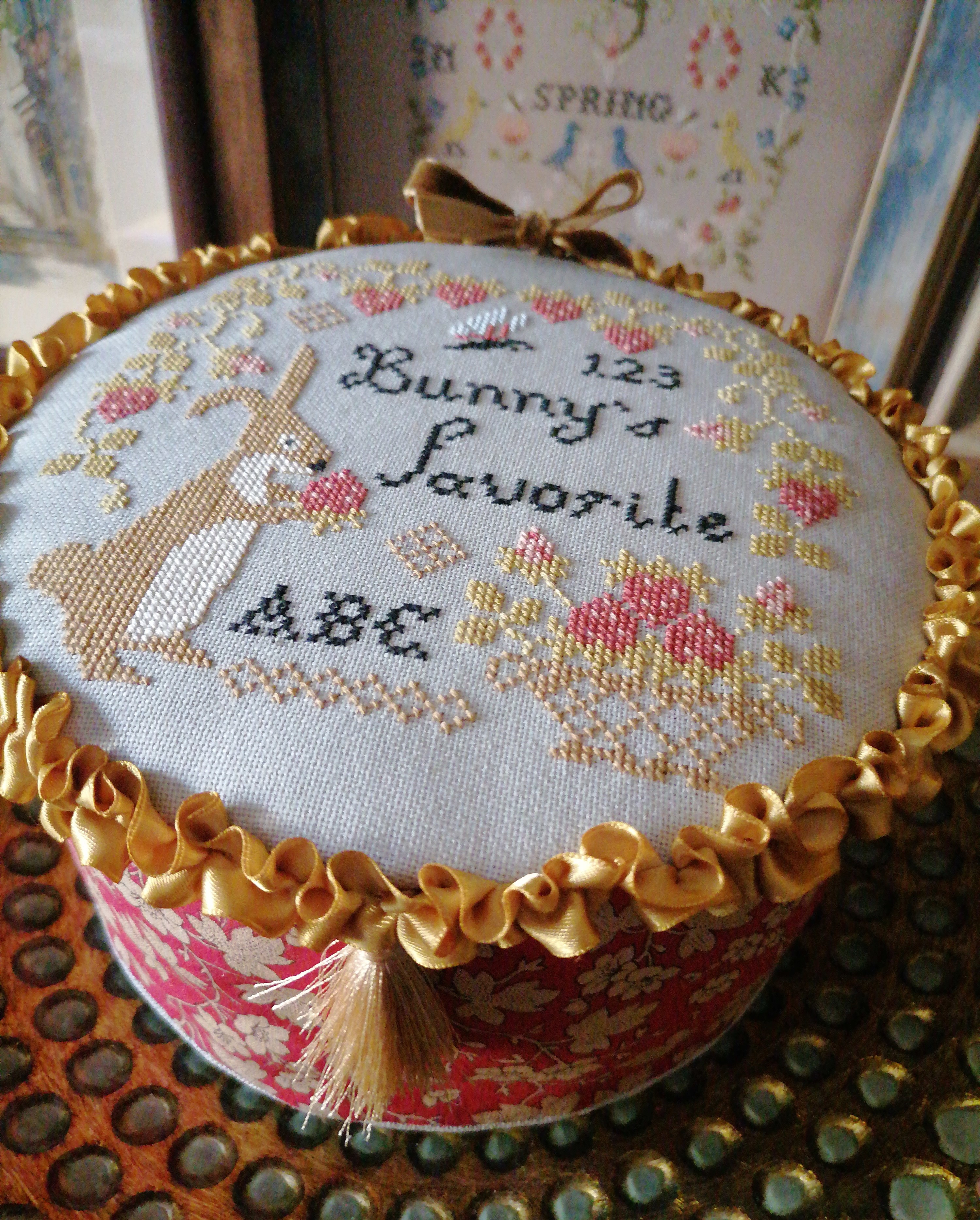 Bunny's Favorite - Cross Stitch Pattern