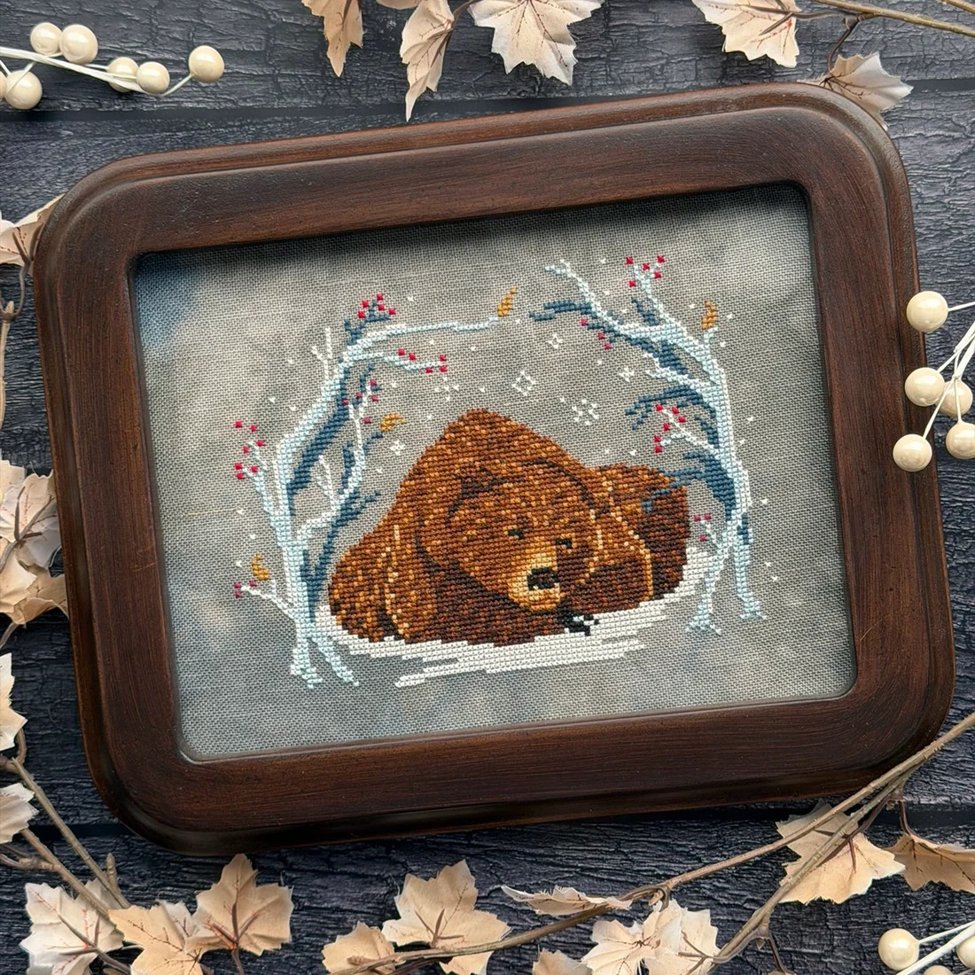 Bear in the Den - Cross Stitch Pattern, zoomed in. Select this picture to zoom back out.
