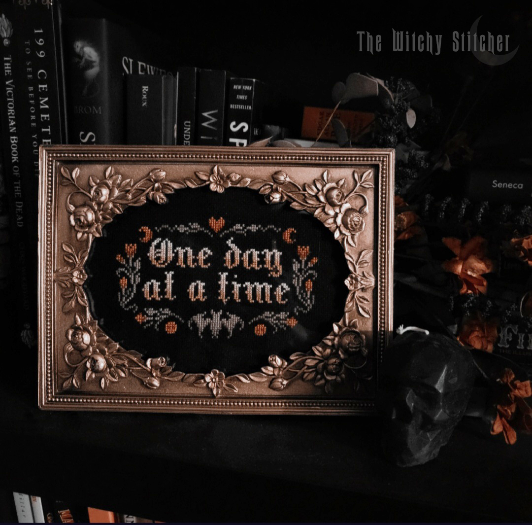 One Day At A Time - Cross Stitch Pattern, zoomed in. Select this picture to zoom back out.