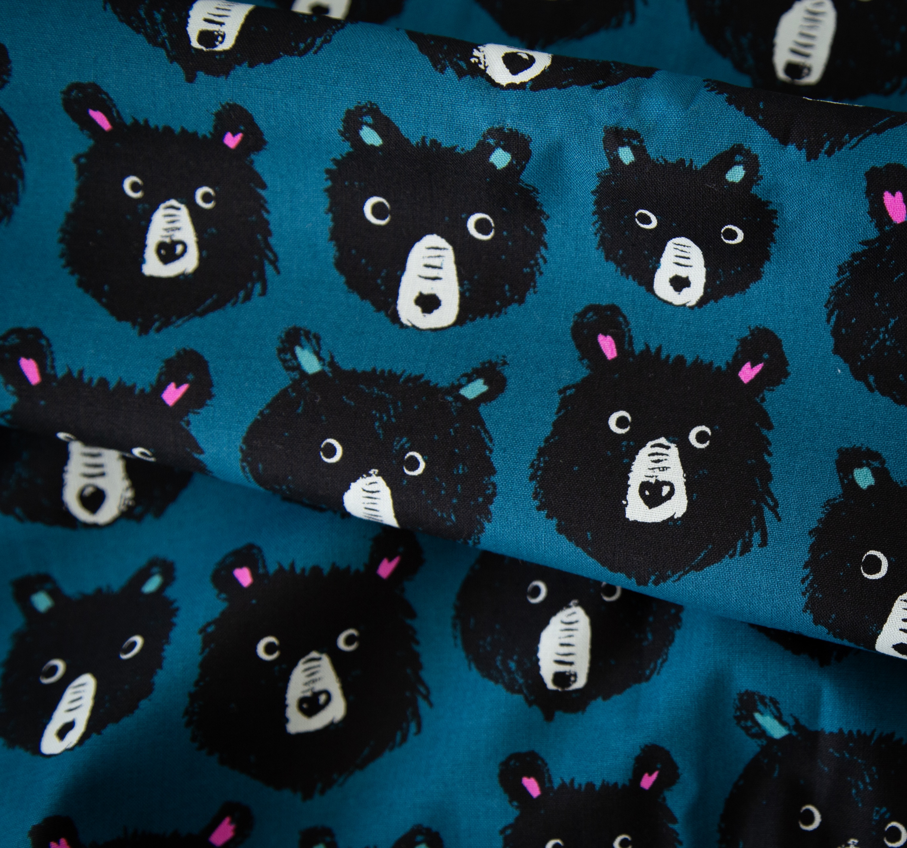 Teddy And The Bears Light Berry - Quilt Fabric