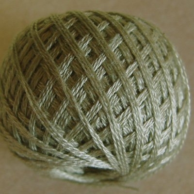 Valdani 3-Ply Thread - 821 Olive Green Light
