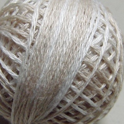 Valdani 3-Ply Thread - M49 Subtle Elegance