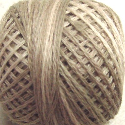 Valdani 3-Ply Thread - P4 Aged White Light