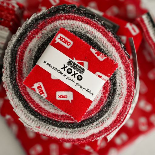 XOXO Hearts - I Heart You Lace - Quilt Fabric